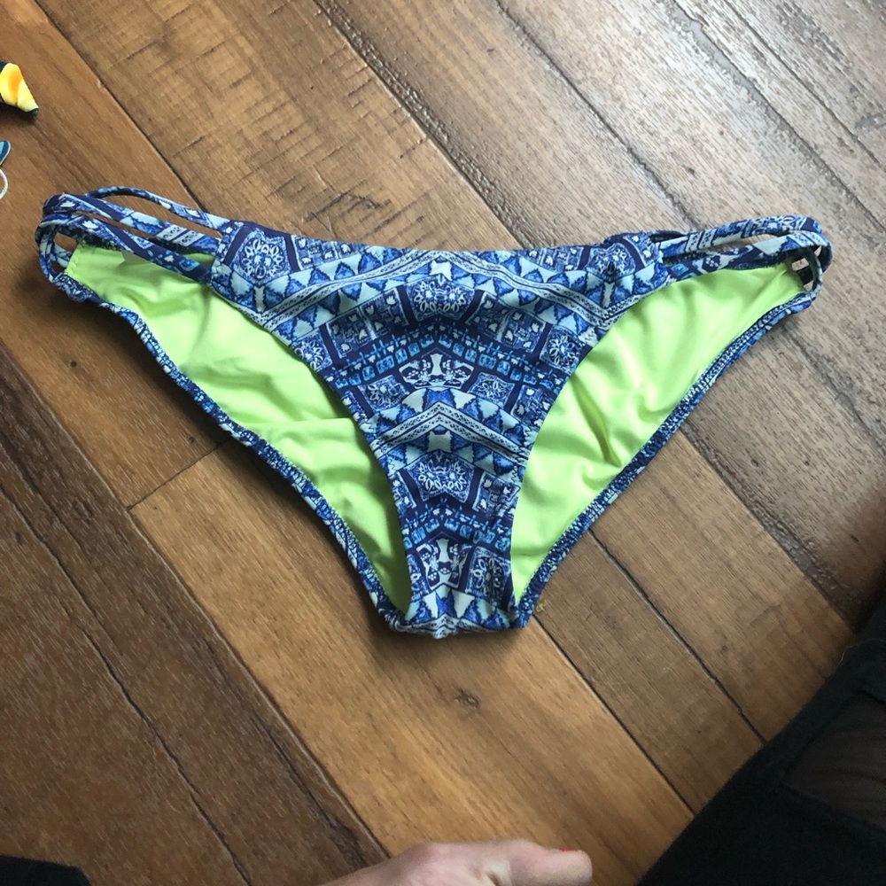 Victoria Secret bottoms